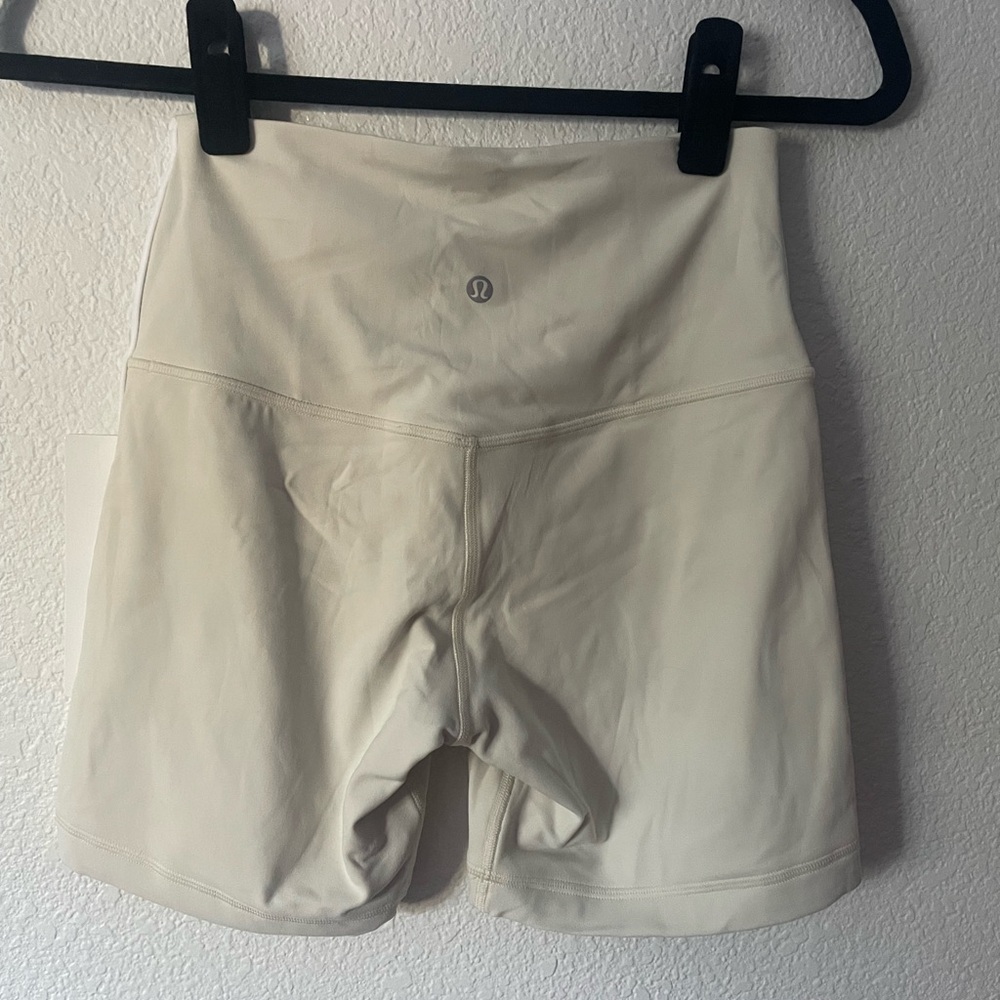 NWT Lululemon Align Side-Stripe Short 6” - Picture 2 of 3